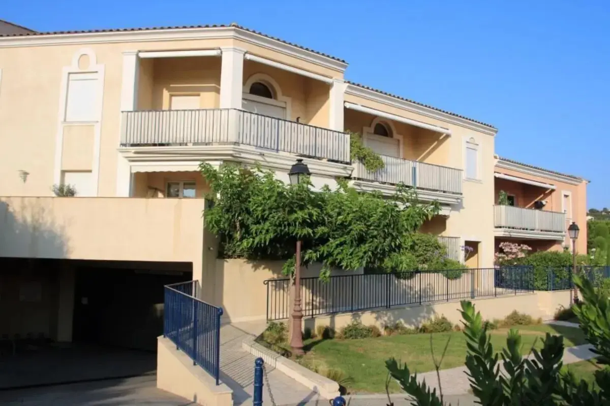 Les Pins Bleus A8 Sainte Maxime 2