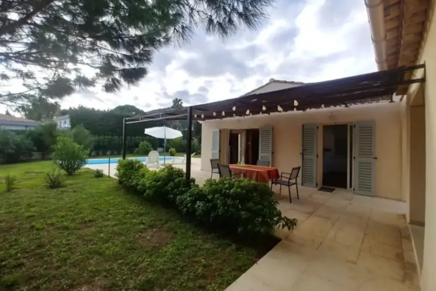 Mas Big Amac Plan de la Tour 1