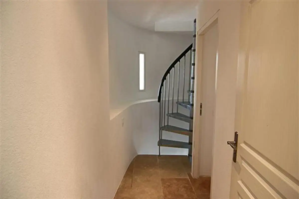 Prat bourdin 18 le plan de la tour 13